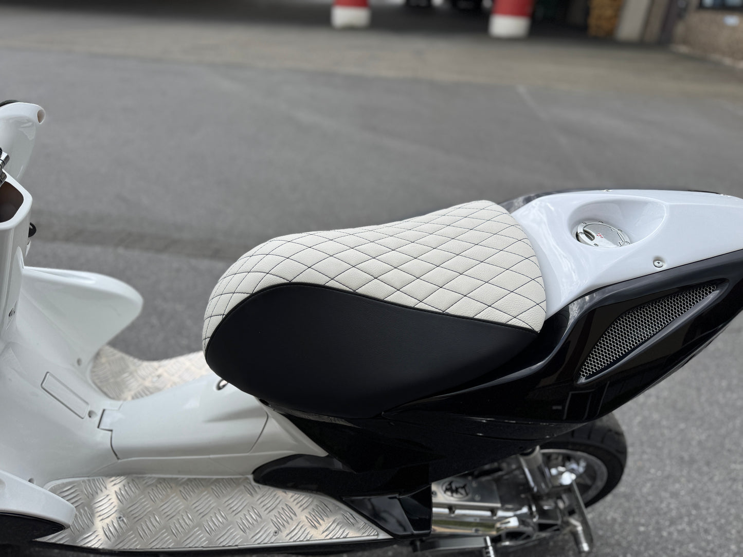 Yamaha Aerox Custom Sitzbank