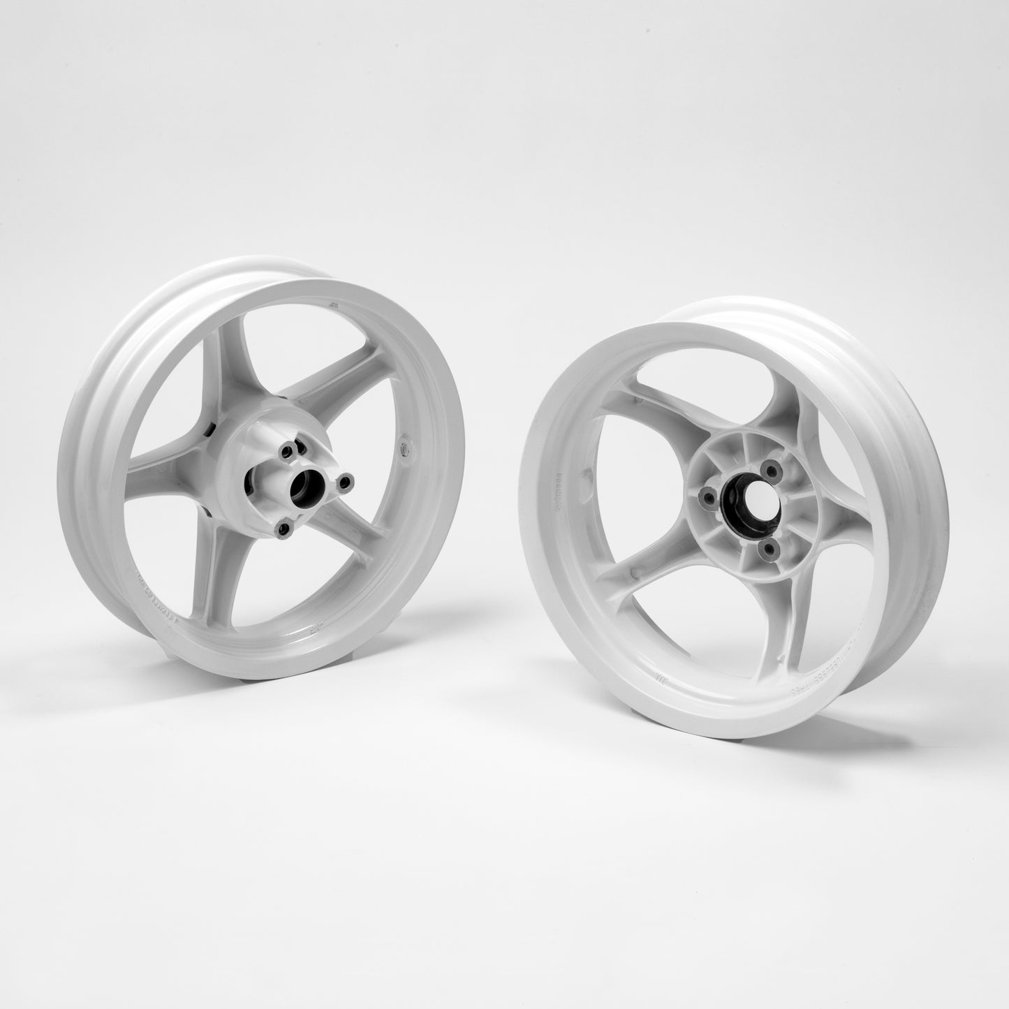 Cerchi Yamaha Aerox da 13 pollici verniciati a polvere
