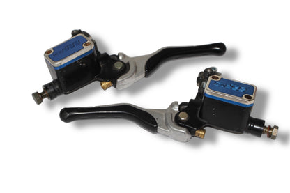 Yamaha Aerox Bremspumpen / Stage6 Bremszylinderabdeckungen