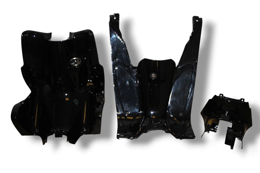 Yamaha Aerox Innenraum metallic schwarz