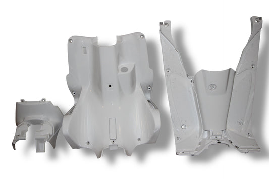 Yamaha Aerox Innenraum weiß