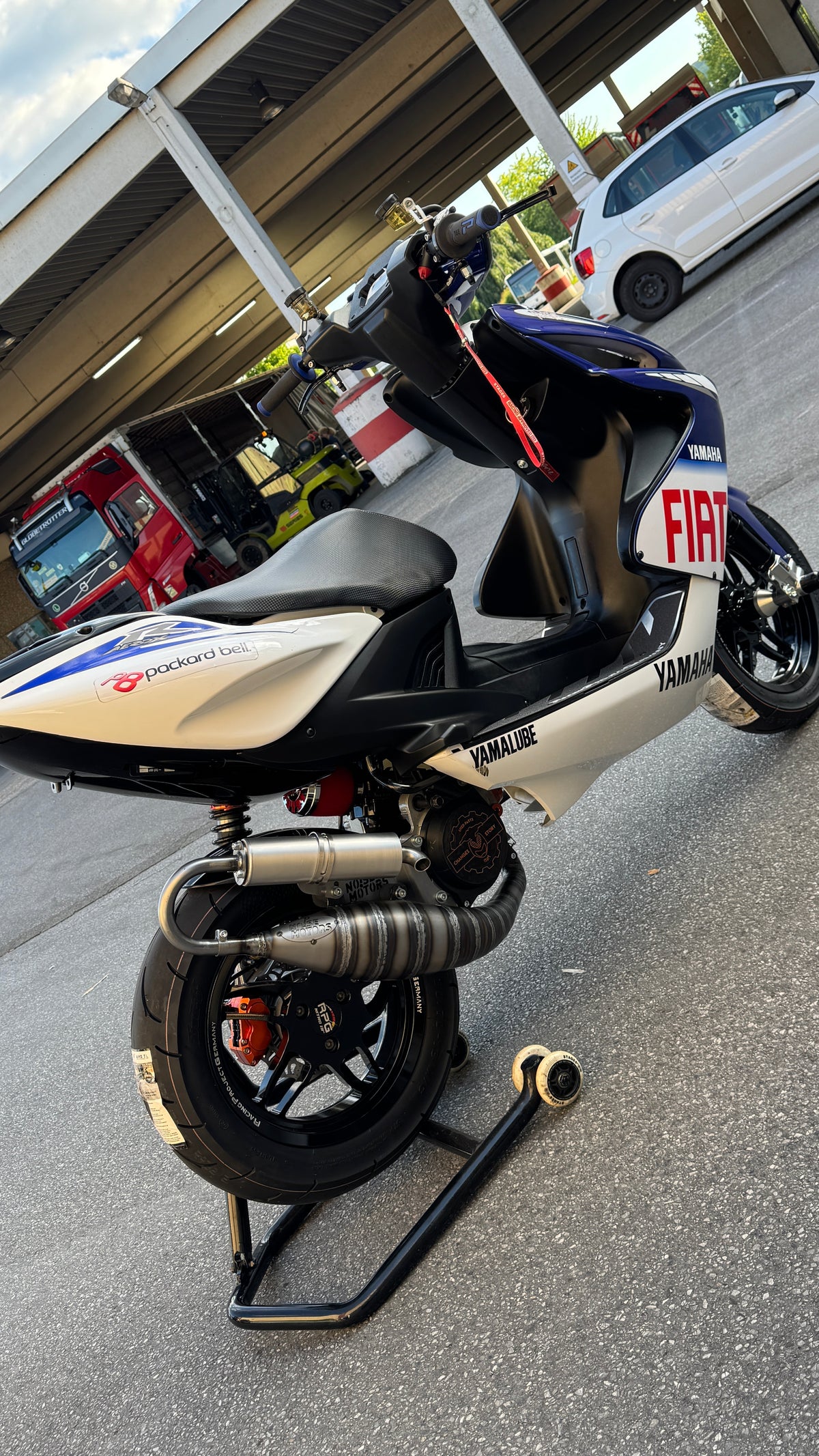 Yamaha Aerox Rossi Verkleidung / Zubehör